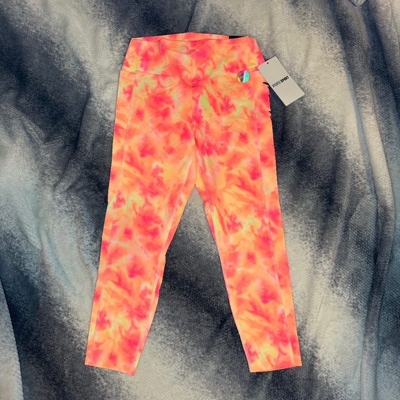 Victoria Secrets PINK Peach Bottom Ultimate Leggings - Picture 1 of 7